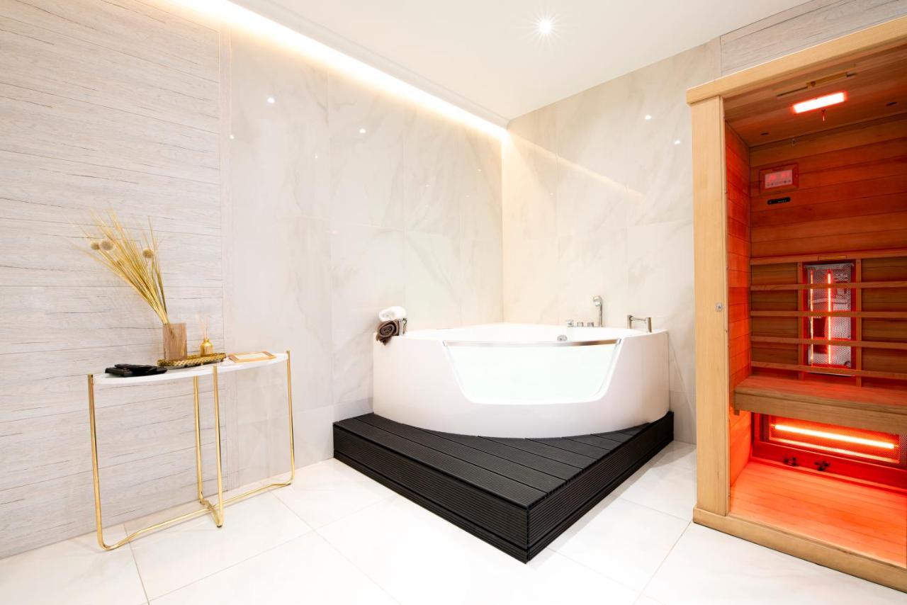 كراكوفيا Jacuzzi Spa Prestige المظهر الخارجي الصورة